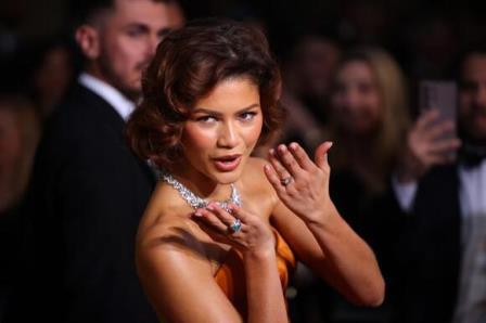 Zendaya Debuts First Tattoo at 2025 Golden Globes Fans Speculate Its ‘T’ Design Honors Tom Holland