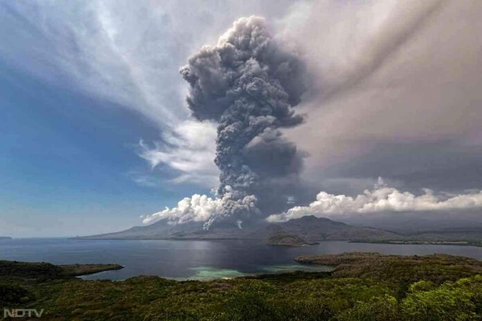 Mount Lewotobi Laki-Laki Erupts