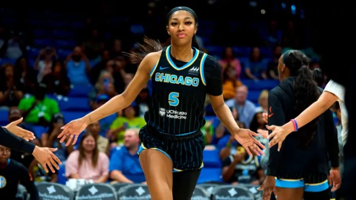 Julian Reese Signs with Lakers