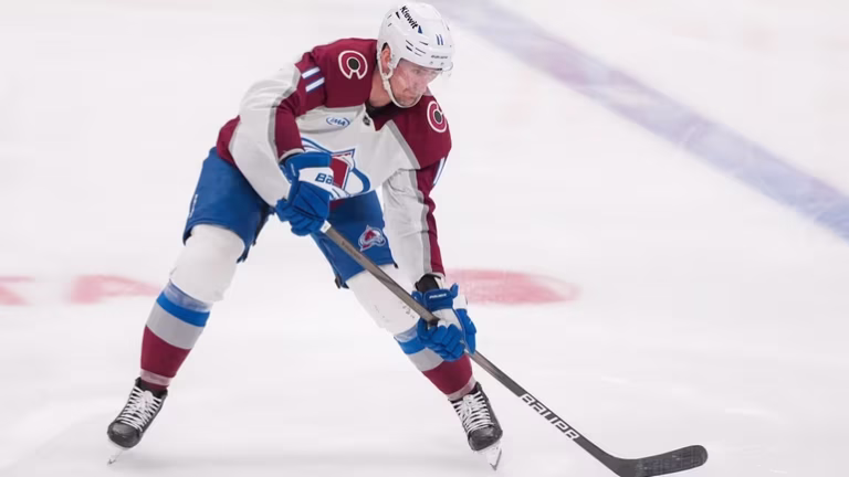 Brock Nelson Re-Signs With Colorado Avalanche