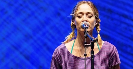 Fiona Apple’s Bold New Anthem