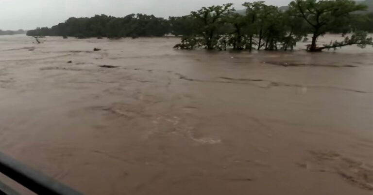 Texas Flooding Flash Flood Crisis