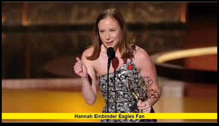 Hannah Einbinder Eagles fan