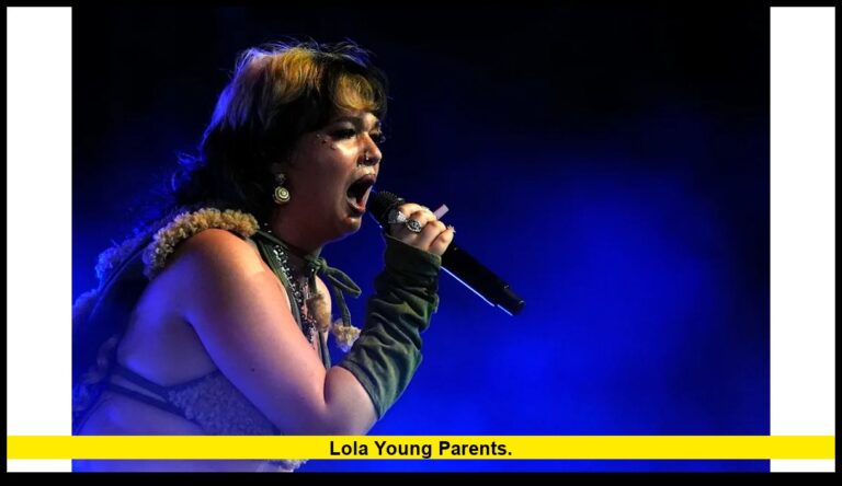 Lola Young parents