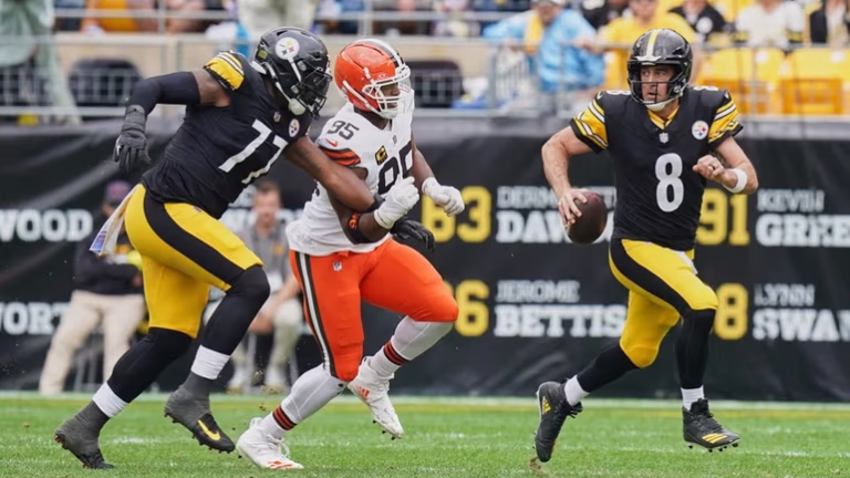 what happened to aaron rodgers nose