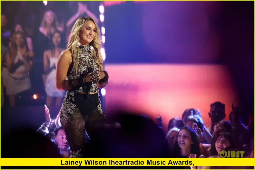 Lainey Wilson iHeartRadio Music Awards